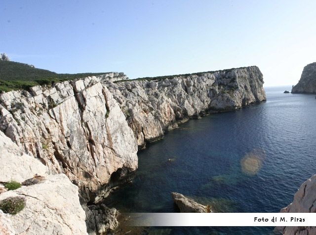  The charm of the sea 